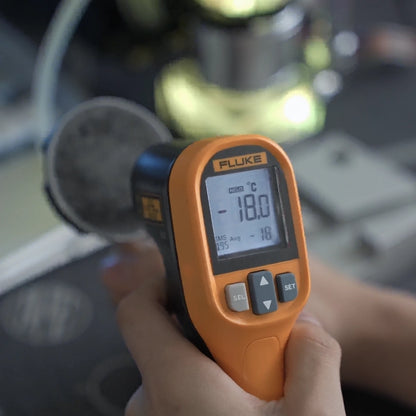 Universal Next-Gen Semiconductor Water-Cooling Magnetic Radiator for Phones, Tablets & Laptops